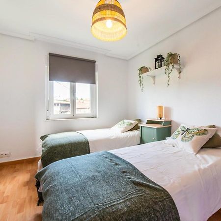 Casa Lopez Panzió Avilés Kültér fotó