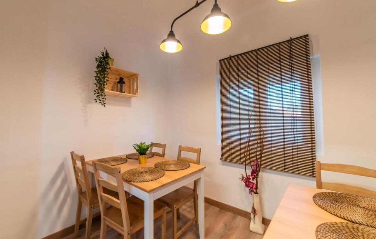 Casa Lopez Panzió Avilés Kültér fotó